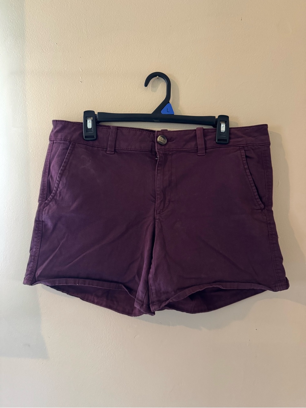 🎄5 for $20American Eagle Outfitters Super Stretch Burgundy Shorts Size 14